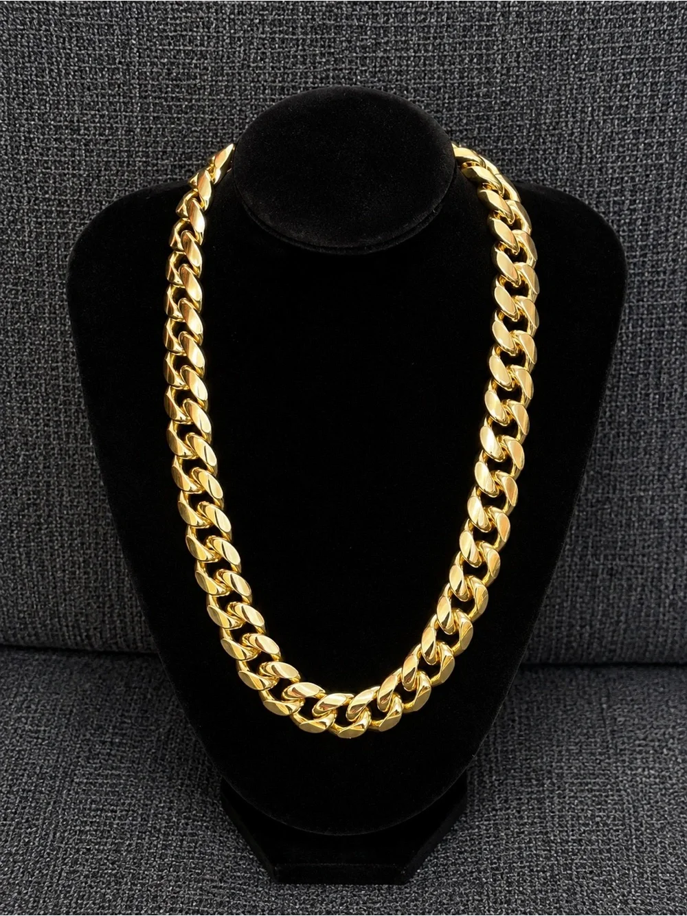 Gold Cuban Link Chain Necklace for Men